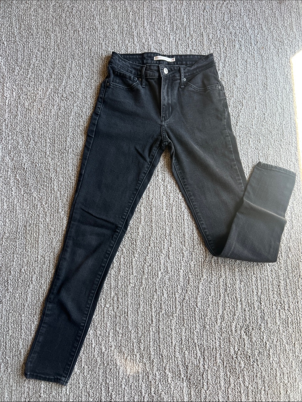 Levi’s 721 Black High-Rise Skinnies